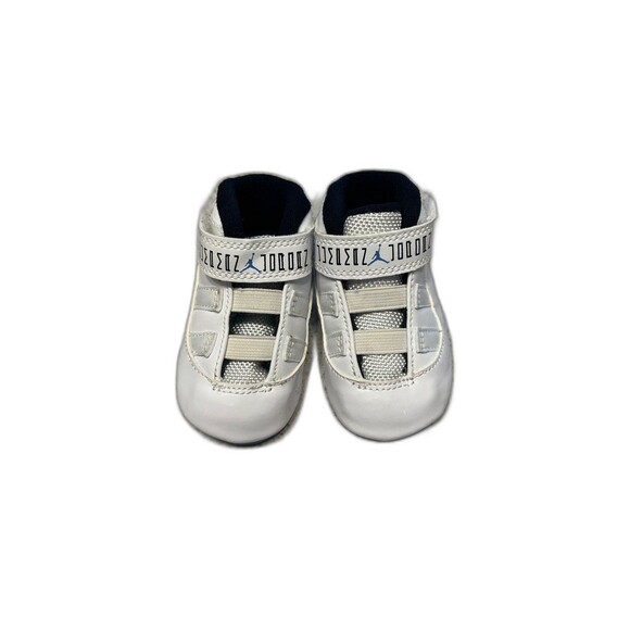 Nike Air Jordan 11 Retro // 2c - Picture 2 of 10